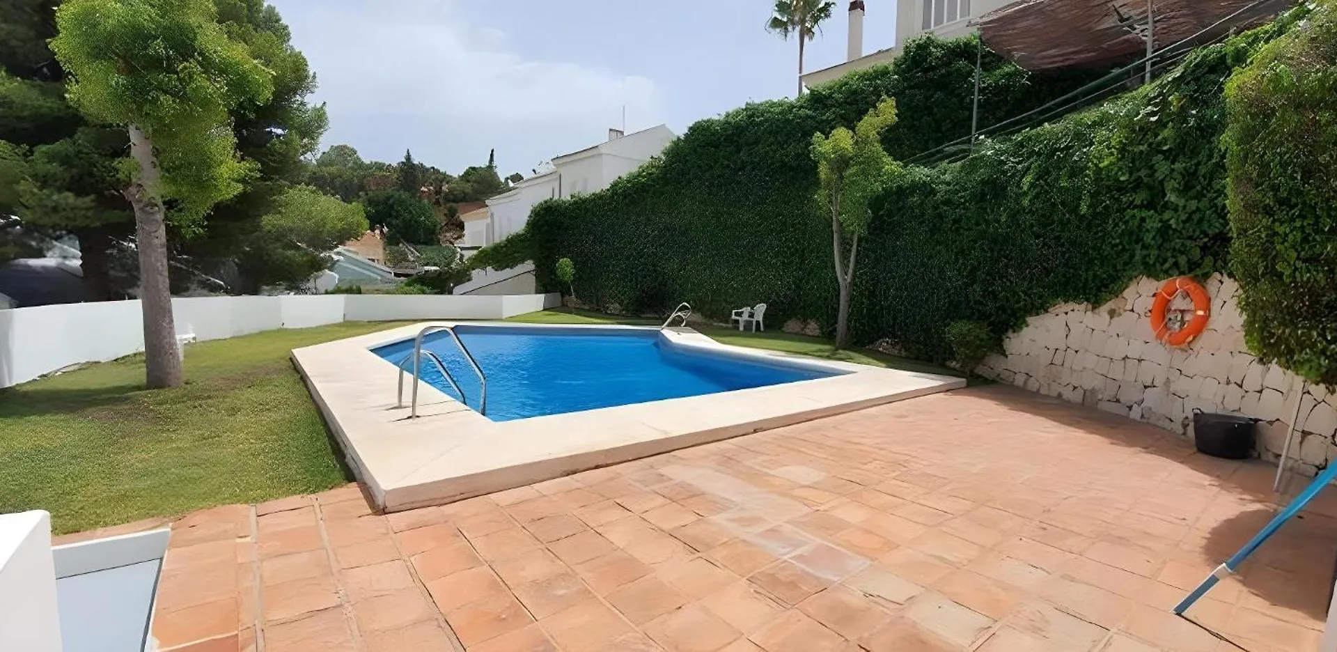 Costa Paradise Suites - Málaga